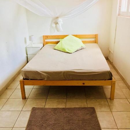Bed and Breakfast Soleil La Terre-de-Bas Экстерьер фото